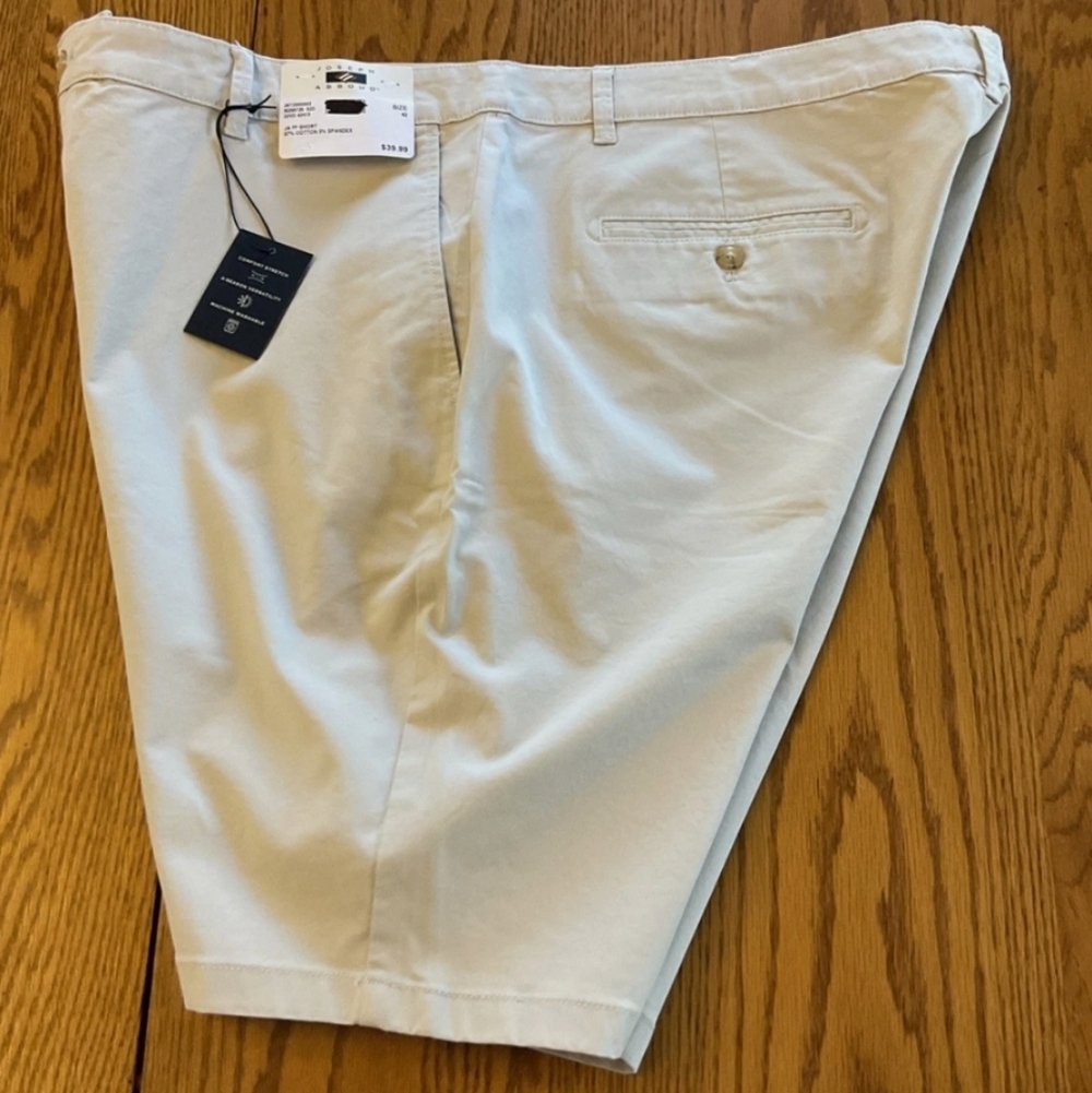 Joseph Abboud Size 44 Brand New! Men's Khacki Flat Front  GOLF Men's Shorts